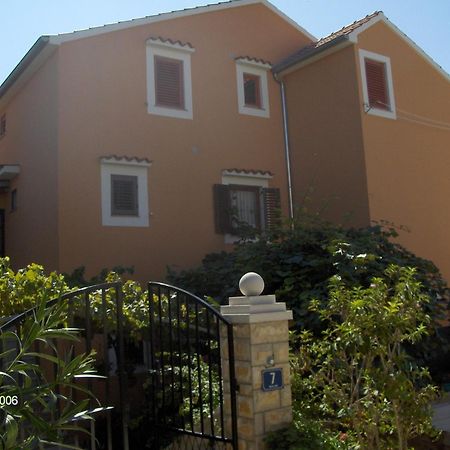 Apartments Beba Мали-Лошинь Экстерьер фото
