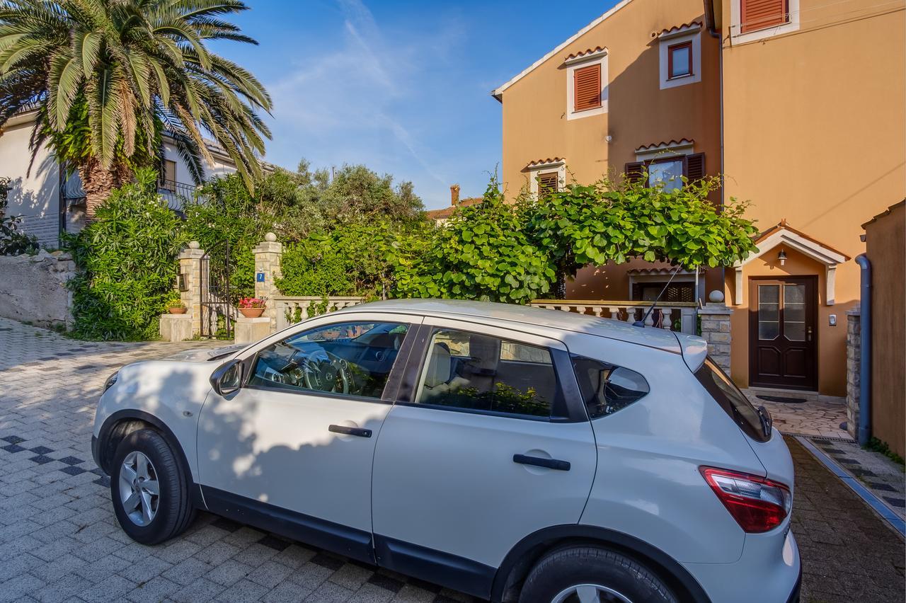 Apartments Beba Мали-Лошинь Экстерьер фото
