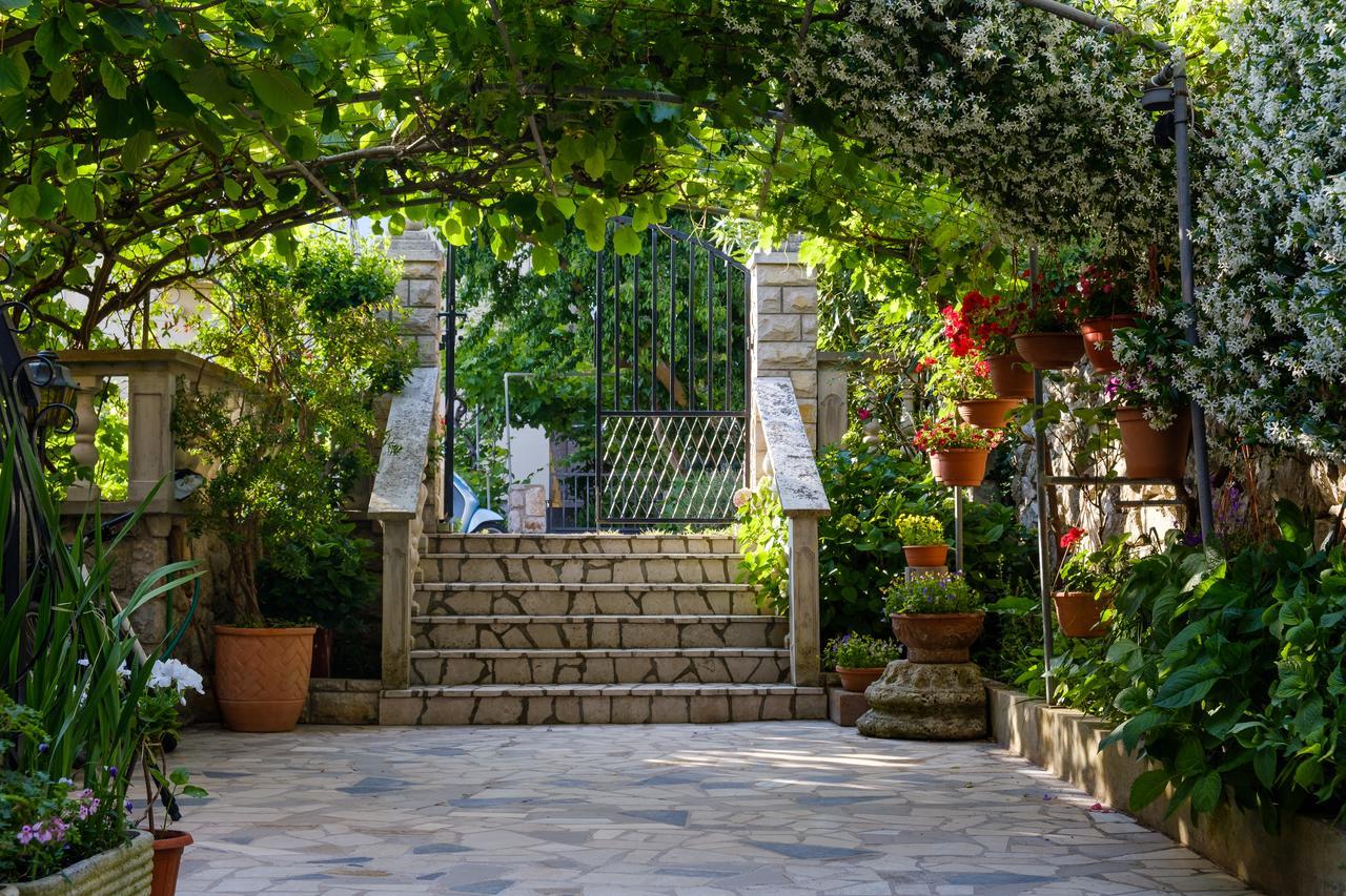 Apartments Beba Мали-Лошинь Экстерьер фото