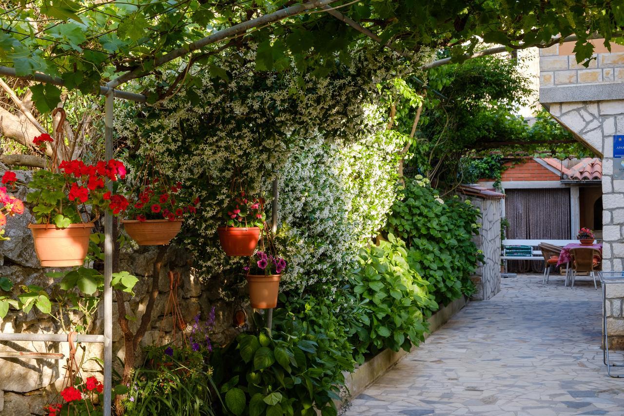 Apartments Beba Мали-Лошинь Экстерьер фото
