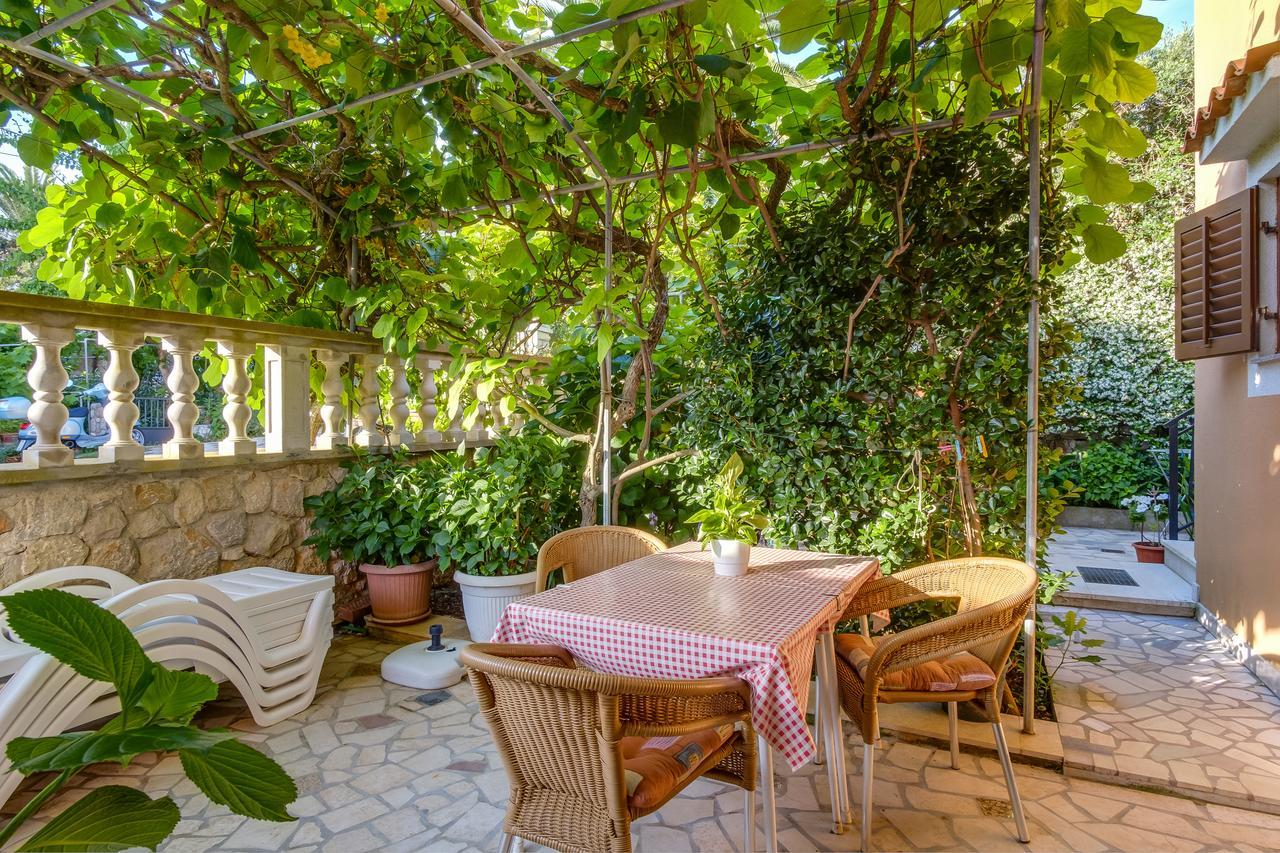 Apartments Beba Мали-Лошинь Экстерьер фото