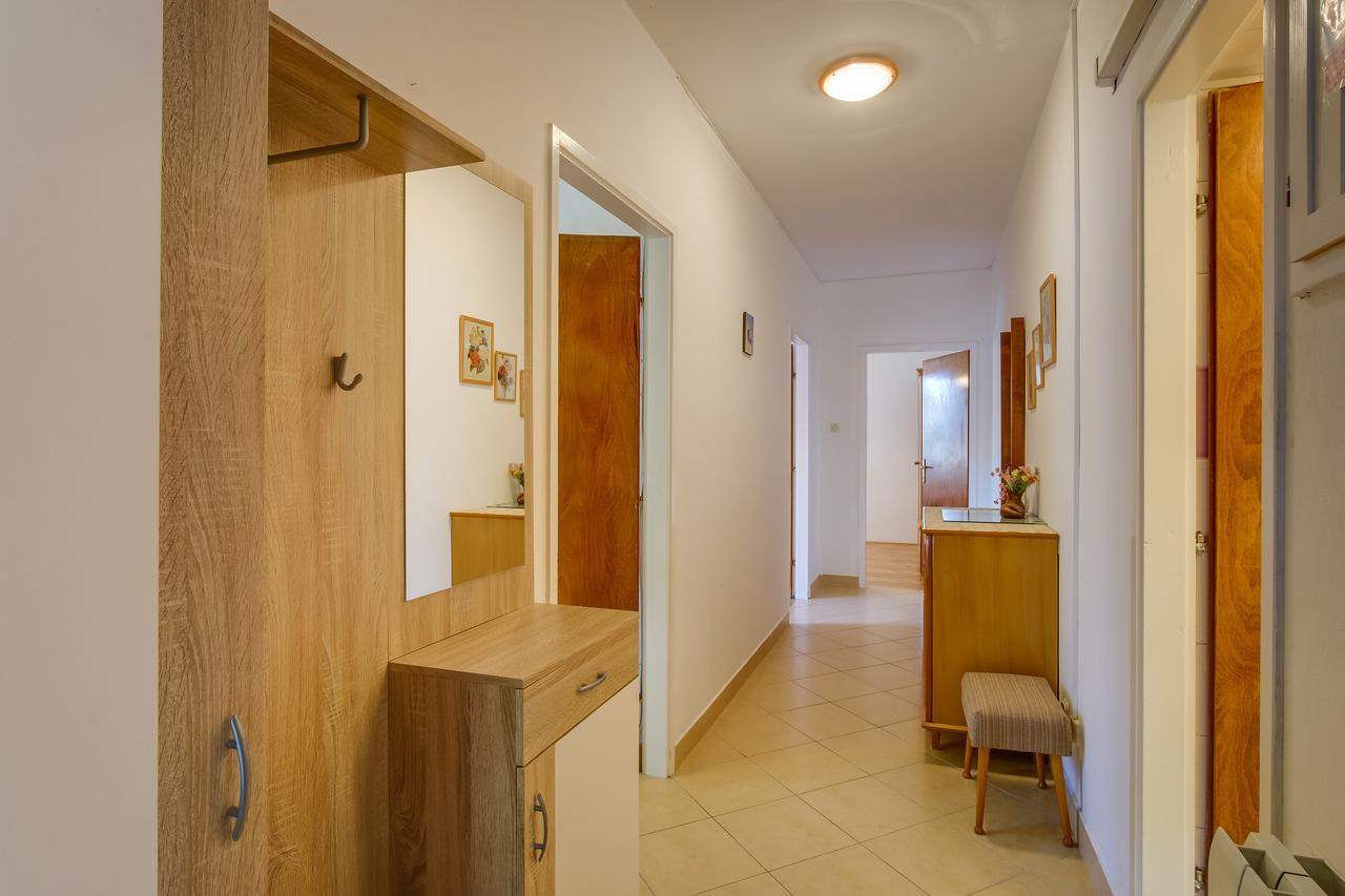 Apartments Beba Мали-Лошинь Экстерьер фото